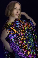 Пончо светящееся Little Carnival