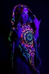 Пончо светящееся Orange Mandala Flowers